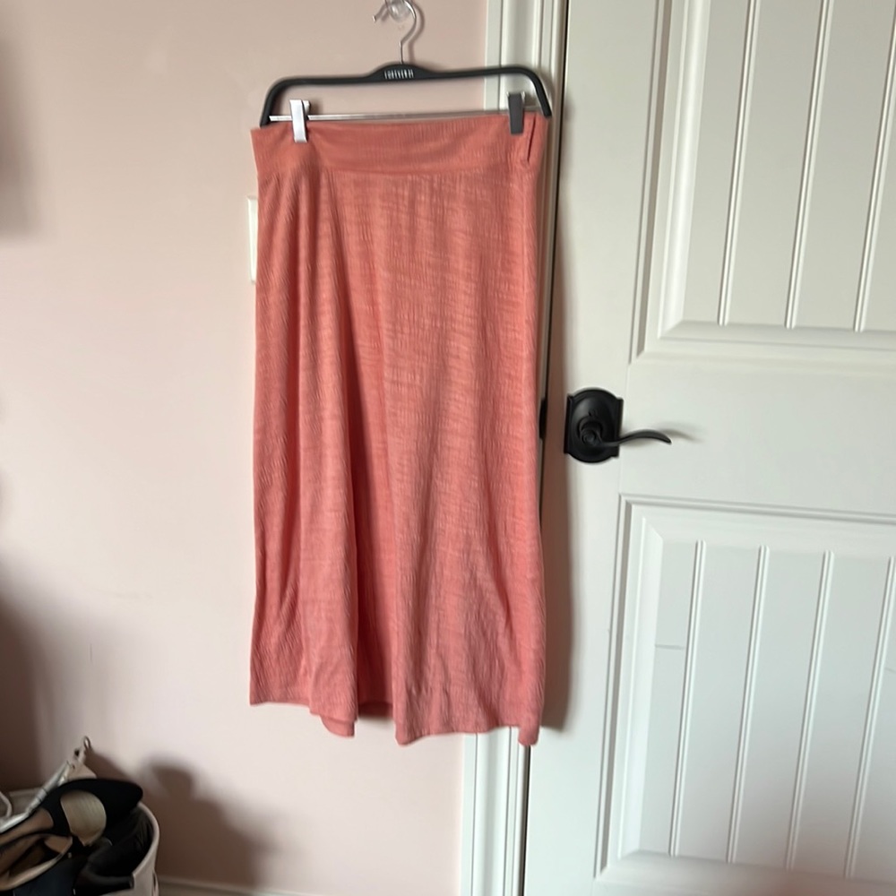 Coral skirt